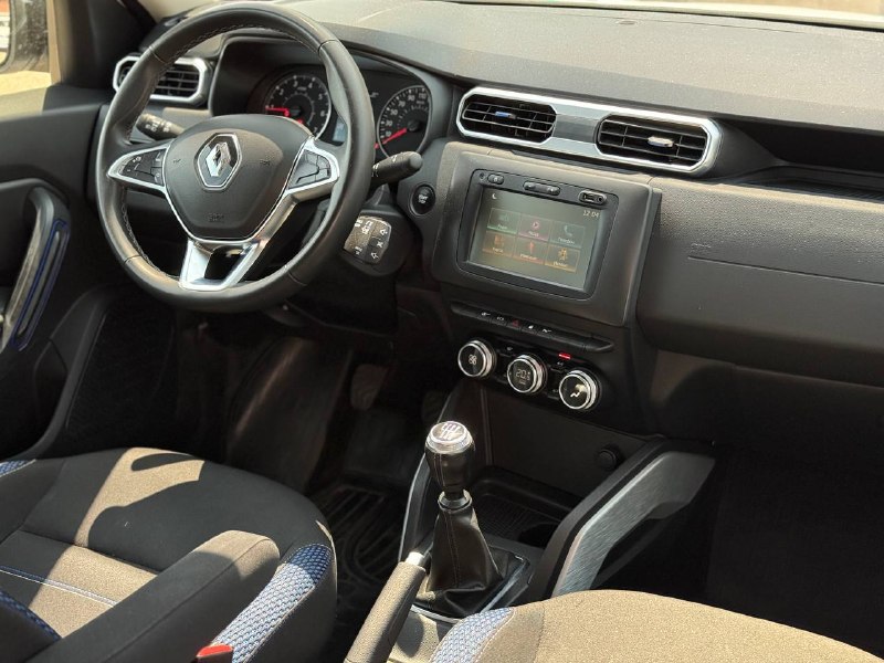 Renault Duster (ULTRAMARINE 2WD)