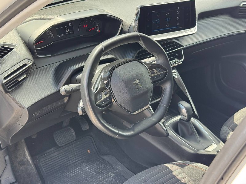 Peugeot 2008 (ACTIVE PACK)
