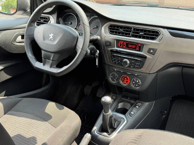 Peugeot 301 (ACTIVE)