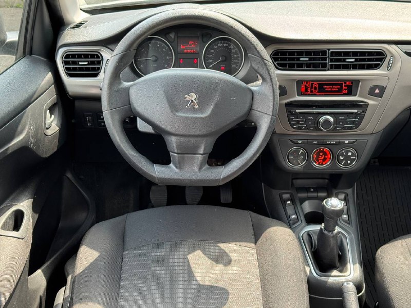 Peugeot 301 (ACTIVE)