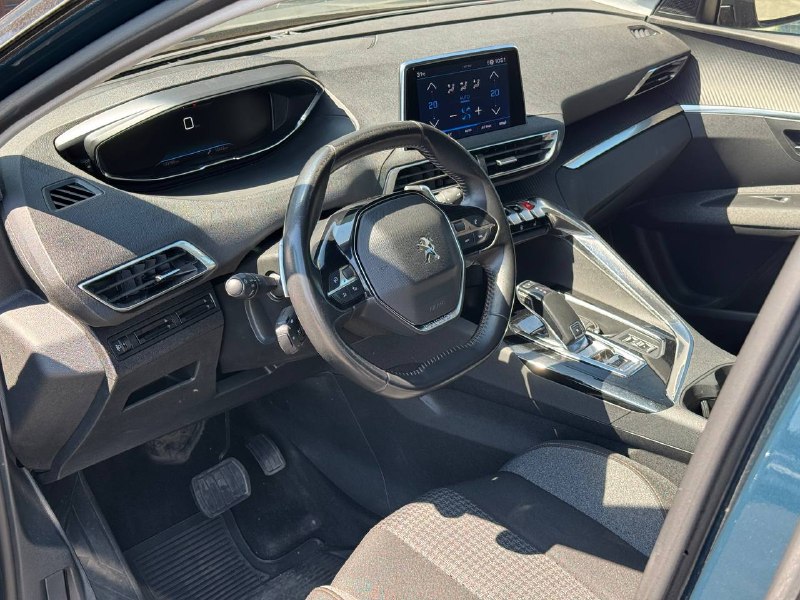 Peugeot 3008 (ACTIVE PACK)