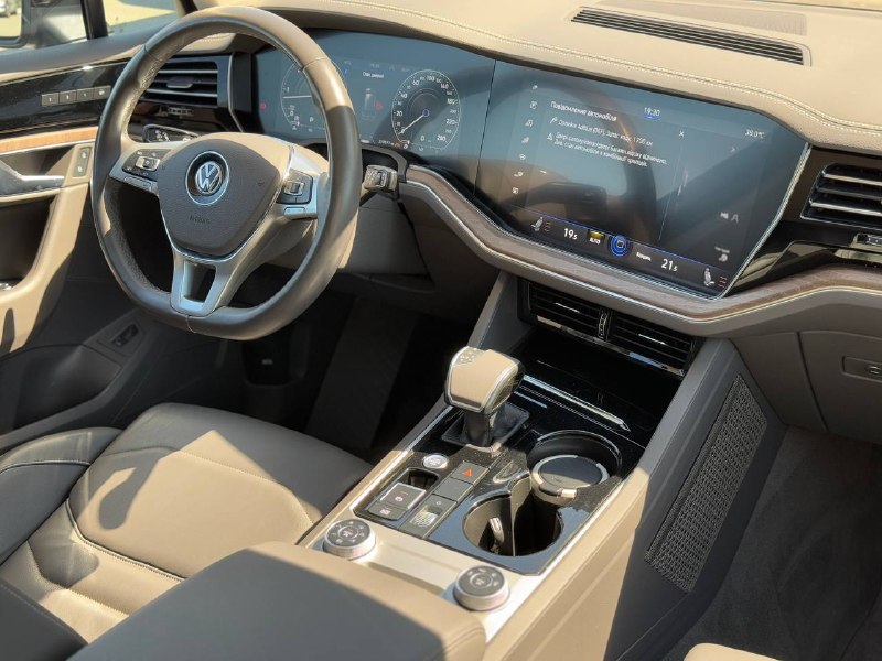 Volkswagen Touareg (AMBIENCE)