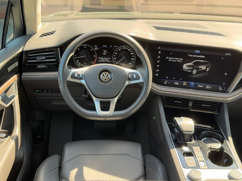 Volkswagen Touareg (AMBIENCE)