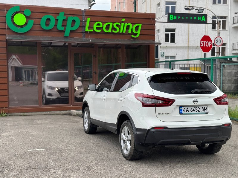 Nissan Qashqai 2WD (ACENTA+PARKING)