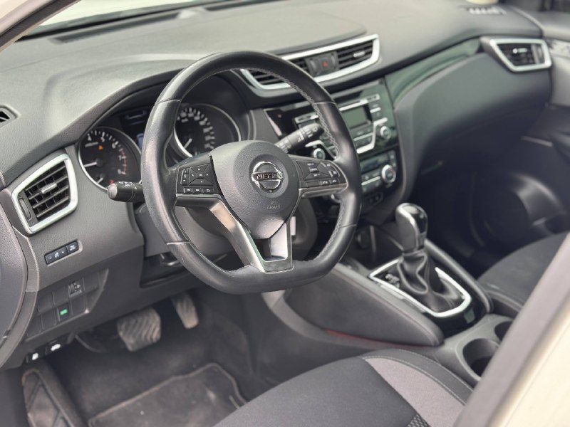 Nissan Qashqai 2WD (ACENTA+PARKING)