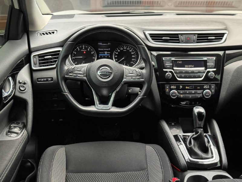 Nissan Qashqai 2WD (ACENTA+PARKING)