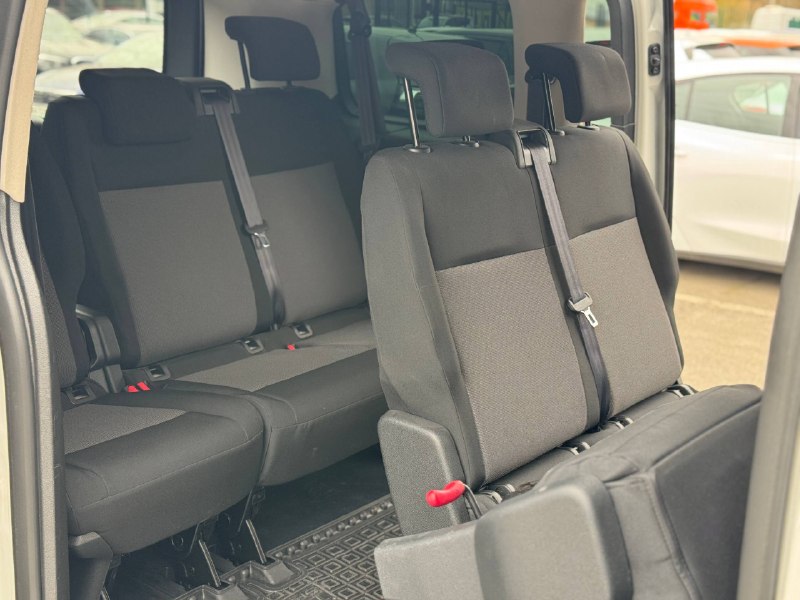 Peugeot Traveller L2 (BUSINESS)