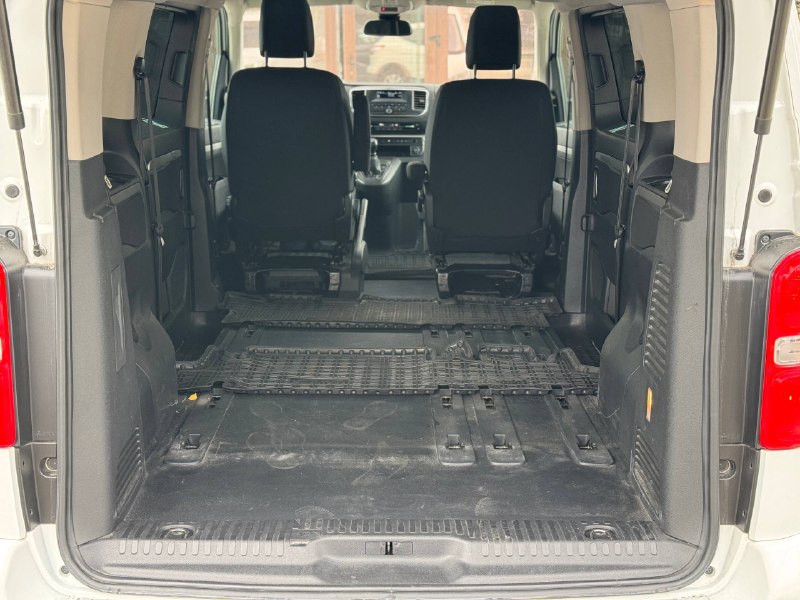 Peugeot Traveller L2 (BUSINESS)