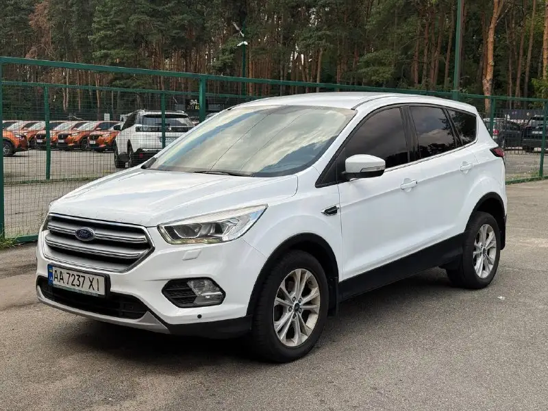 Ford Kuga (TREND PLUS 2WD) 1