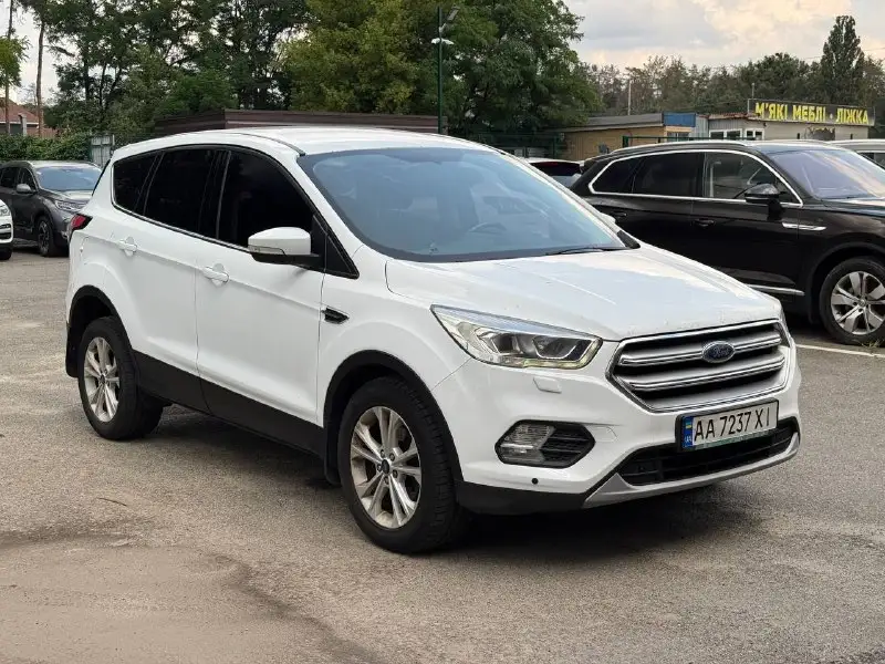 Ford Kuga (TREND PLUS 2WD) 2