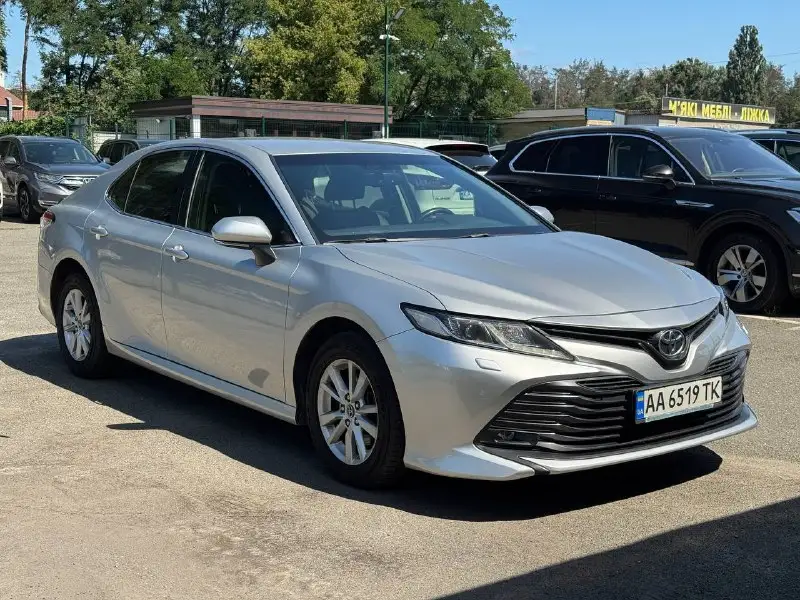 Toyota Camry (COMFORT) 2
