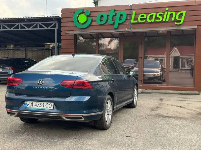 Volkswagen Passat (ELEGANCE) 3