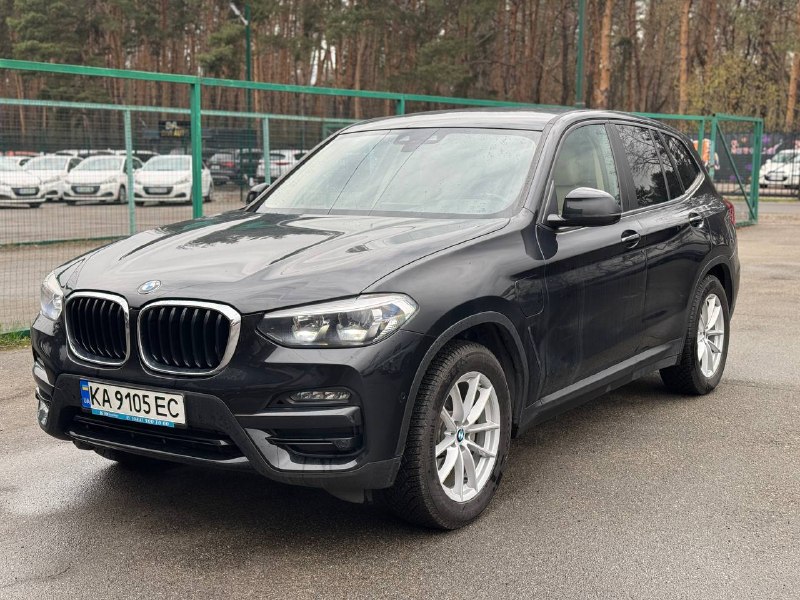 BMW X3 (xDrive 30е) 1