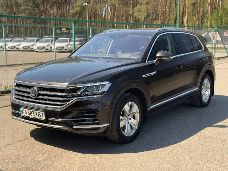Volkswagen Touareg (AMBIENCE) 1