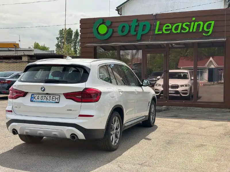 BMW X3 (xDrive 20і) 3