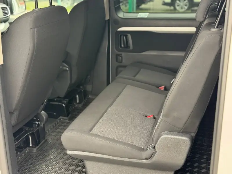Peugeot Traveller L2 (BUSINESS) 3